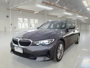 BMW 3 Series Touring 320d Business Advantage 2021