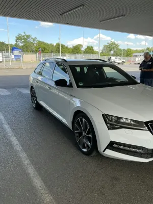 Skoda Superb Combi 2.0 TDI 2021