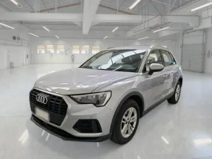 Audi Q3 35 TDI Business 2021