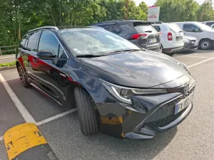 Toyota Corolla Touring Sports 2.0 Design 2021
