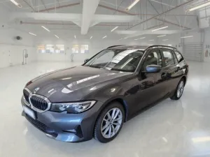 BMW 3 Series Touring 320d Business 2022