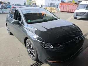 Volkswagen Golf 1.0 2024