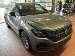 Volkswagen Touareg 3.0 TDI R-Line 2022