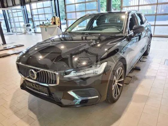 Volvo V60 T6 Essential 2023