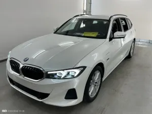 BMW 3 Series Touring 320e 2023