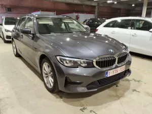 BMW 3 Series Touring 330e 2020