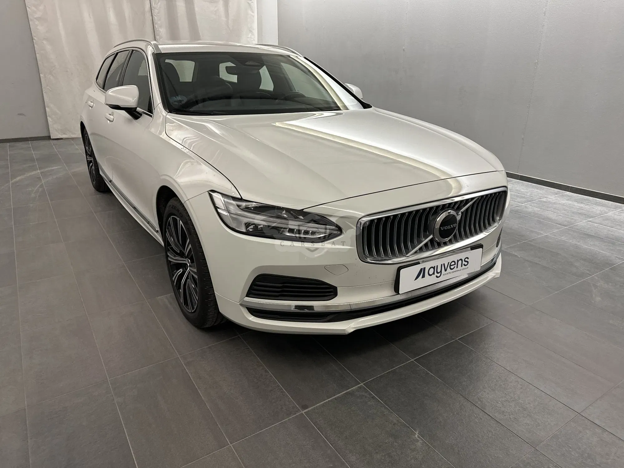 Volvo V90 T8 2021