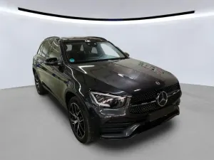 Mercedes-Benz GLC 300de 2021