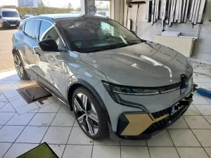 Renault Megane E-Tech EV60 220hp optimum charge Iconic 2024