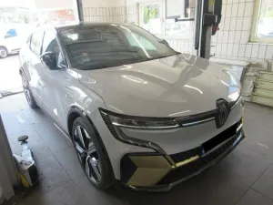 Renault Megane E-Tech EV60 220hp optimum charge Iconic 2024