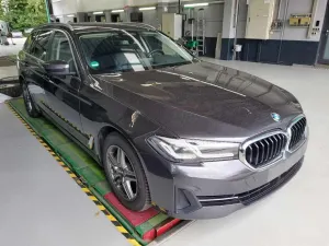 BMW 5 Series Touring 530d 2023