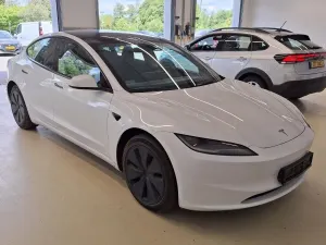 Tesla Model 3 60 kWh 2024