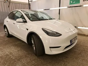 Tesla Model Y Long Range 2023
