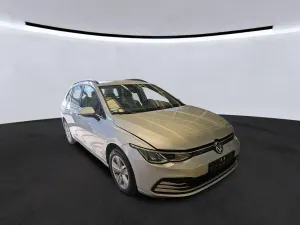 Volkswagen Golf Variant 1.0 eTSI Life 2023