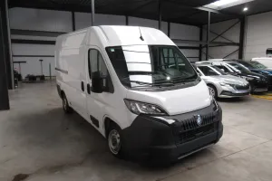Peugeot Boxer L2H2 2.2 HDI Premium 2025