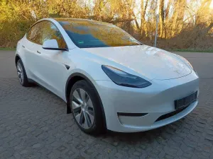 Tesla Model Y Long Range 2023