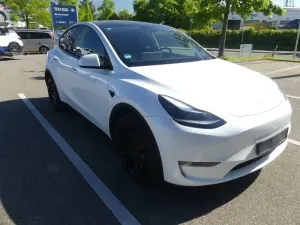 Tesla Model Y Long Range 2023