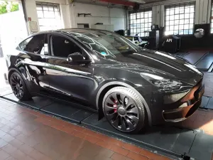 Tesla Model Y Performance 2023
