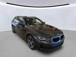 BMW 5 Series Touring 520d 2022