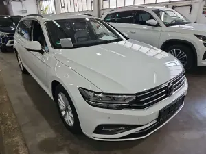 Volkswagen Passat Variant 2.0 TDI Business 2022