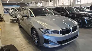 BMW 3 Series Touring 330e 2025
