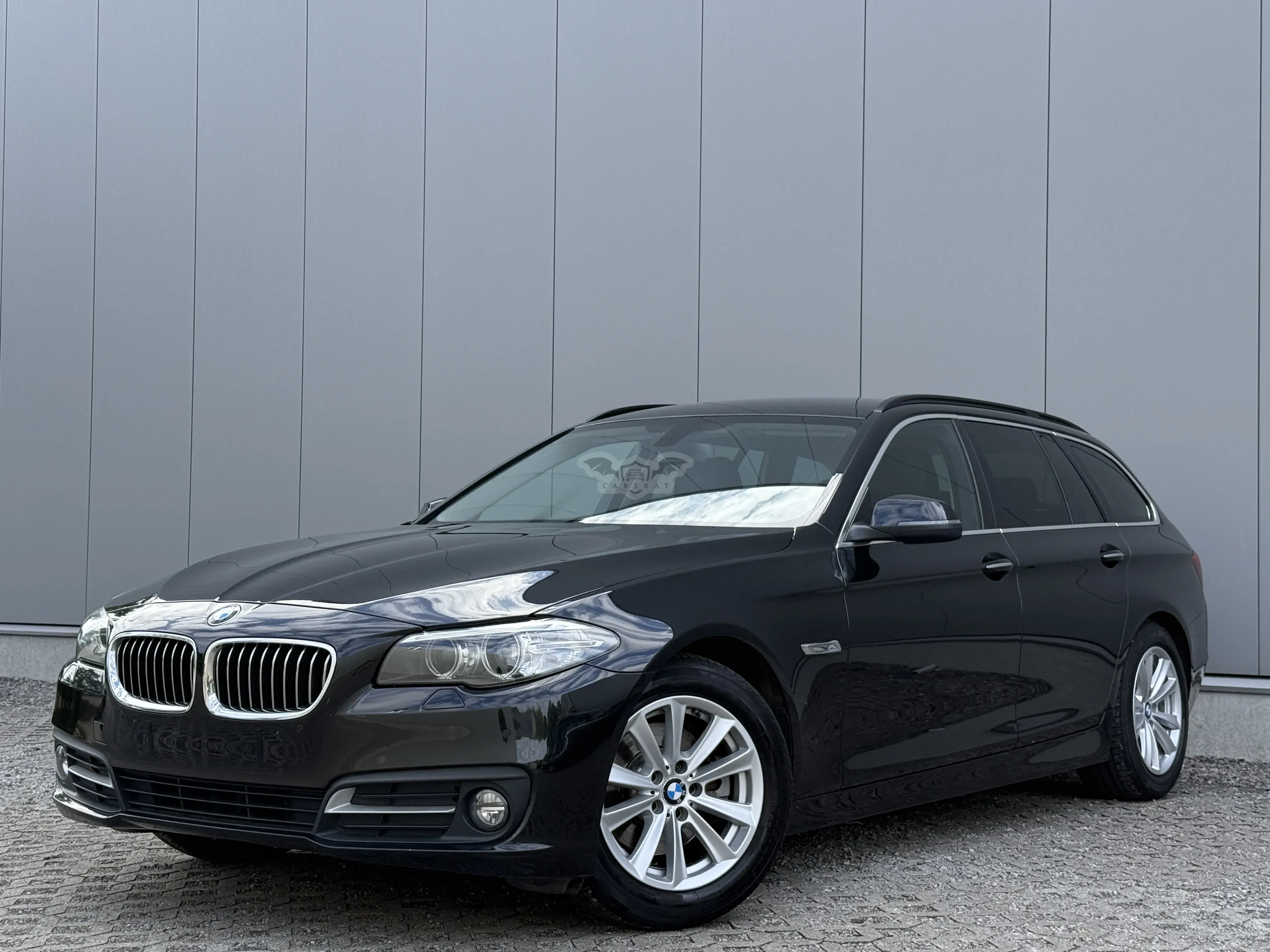 BMW 5 Series Touring 520 2016