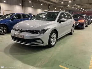 Volkswagen Golf Variant 1.0 eTSI Life 2022
