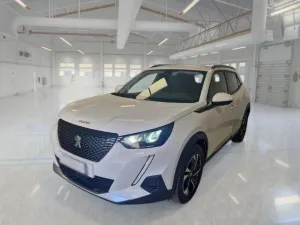Peugeot 2008 1.5 HDI Allure 2021