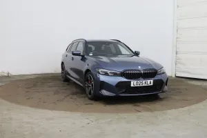 BMW 3 Series Touring 320i M Sport 2025