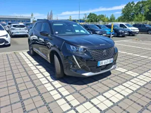 Peugeot 2008 1.2i Allure 2022