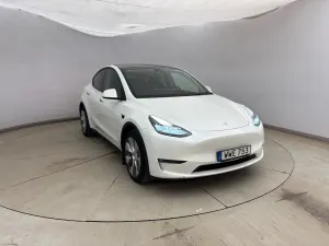 Tesla Model Y Long Range 2024