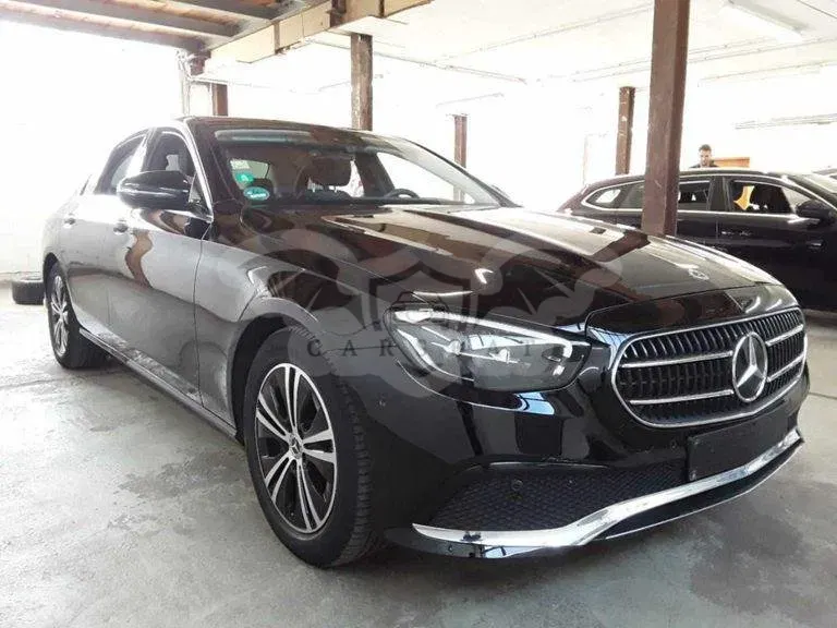 Mercedes-Benz E 220d Avantgarde 2022