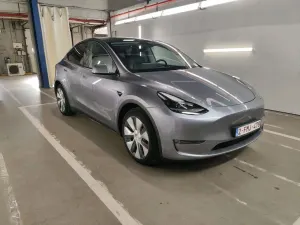 Tesla Model Y Long Range 2024