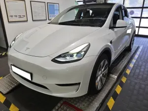 Tesla Model Y Long Range 2023