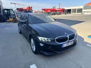 BMW 3 Series Touring 320e 2022