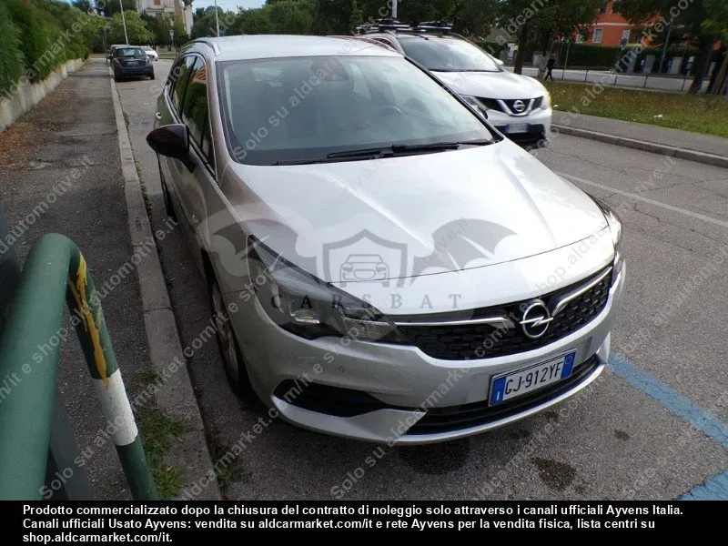 Opel Astra 1.5 CDTI Business 2022