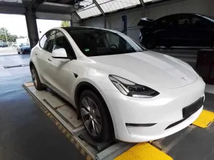 Tesla Model Y Long Range 2023
