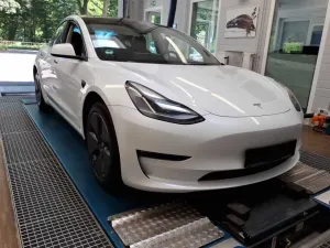 Tesla Model 3 Long Range 2023