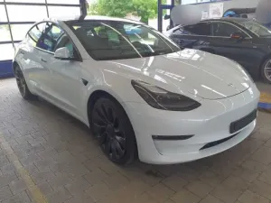 Tesla Model 3 Long Range Performance 2023