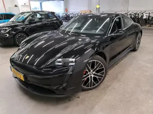 Porsche Taycan 79 kWh 2021