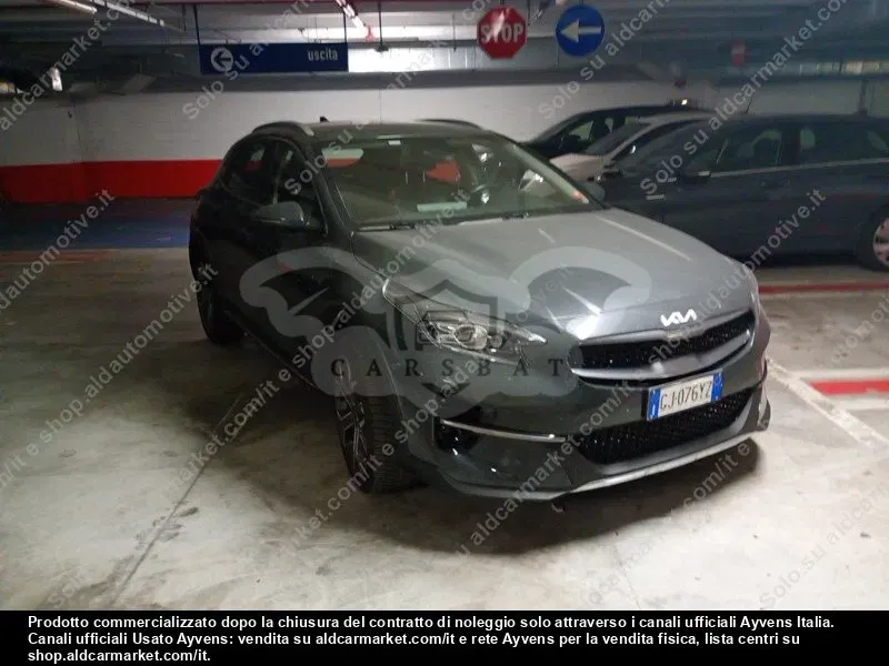 Kia Ceed XCeed 1.5 T-GDI Business 2022