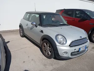 Mini 3 Doors Cooper D 1.6 2010