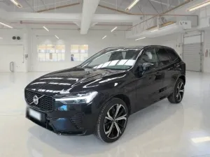 Volvo XC60 B4 Plus Dark 2023