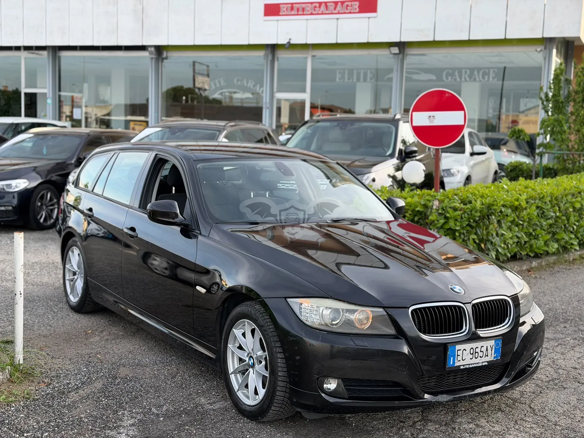 BMW 3 Series Touring 318d Business 2010