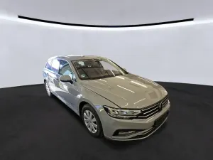 Volkswagen Passat Variant 2.0 TDI Business 2022