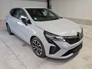 Renault Clio TCe 90 Techno 2025