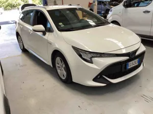 Toyota Corolla Touring Sports 1.8h Business 2021