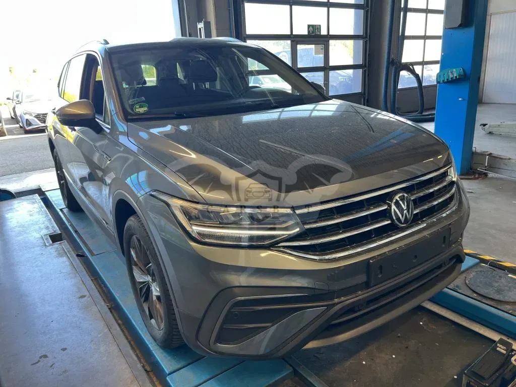 Volkswagen Tiguan Allspace 1.5 TSI Life 2022