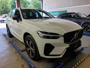 Volvo XC60 2.0 R-Design 2022