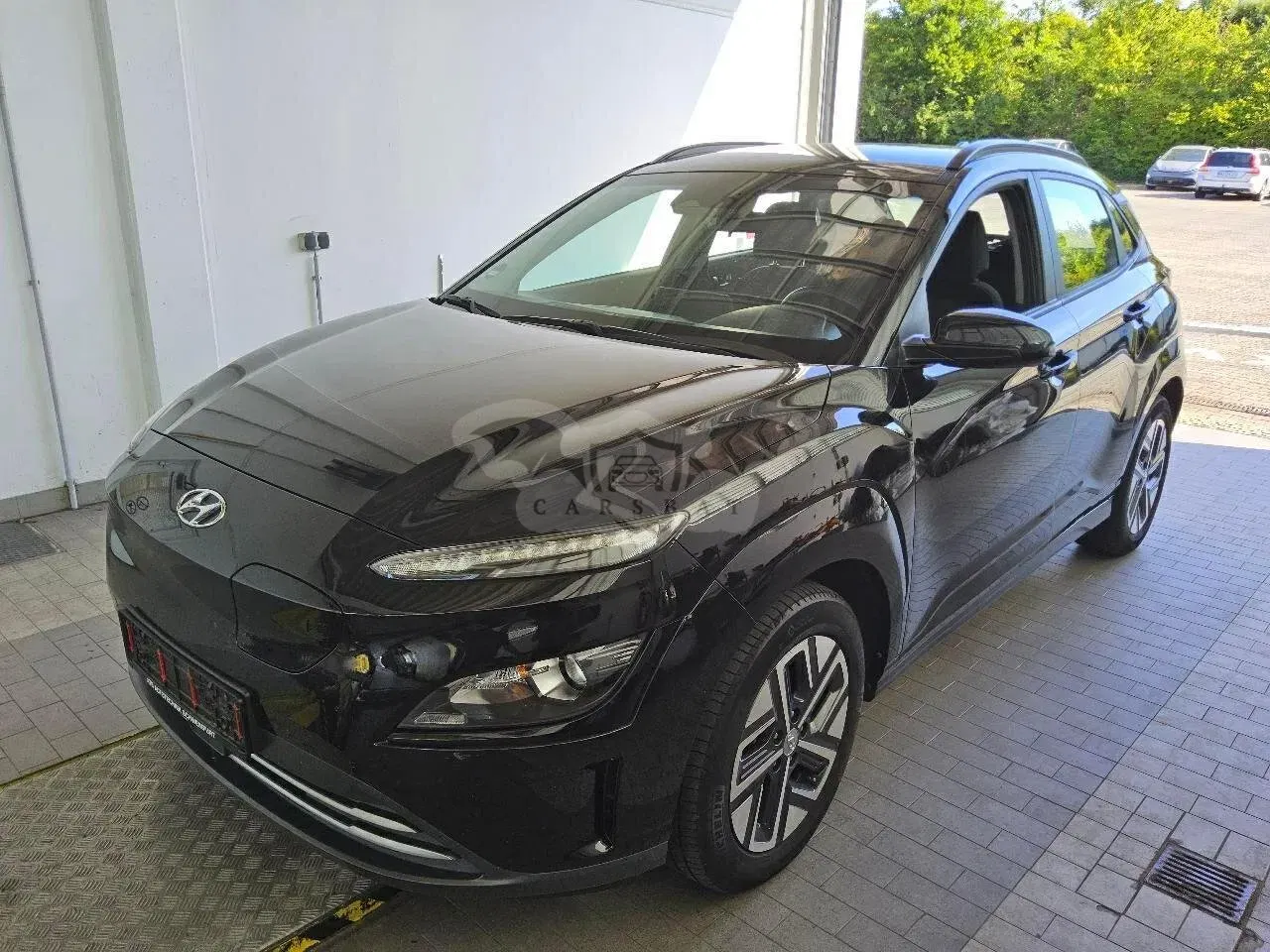 Hyundai Kona Select 2022